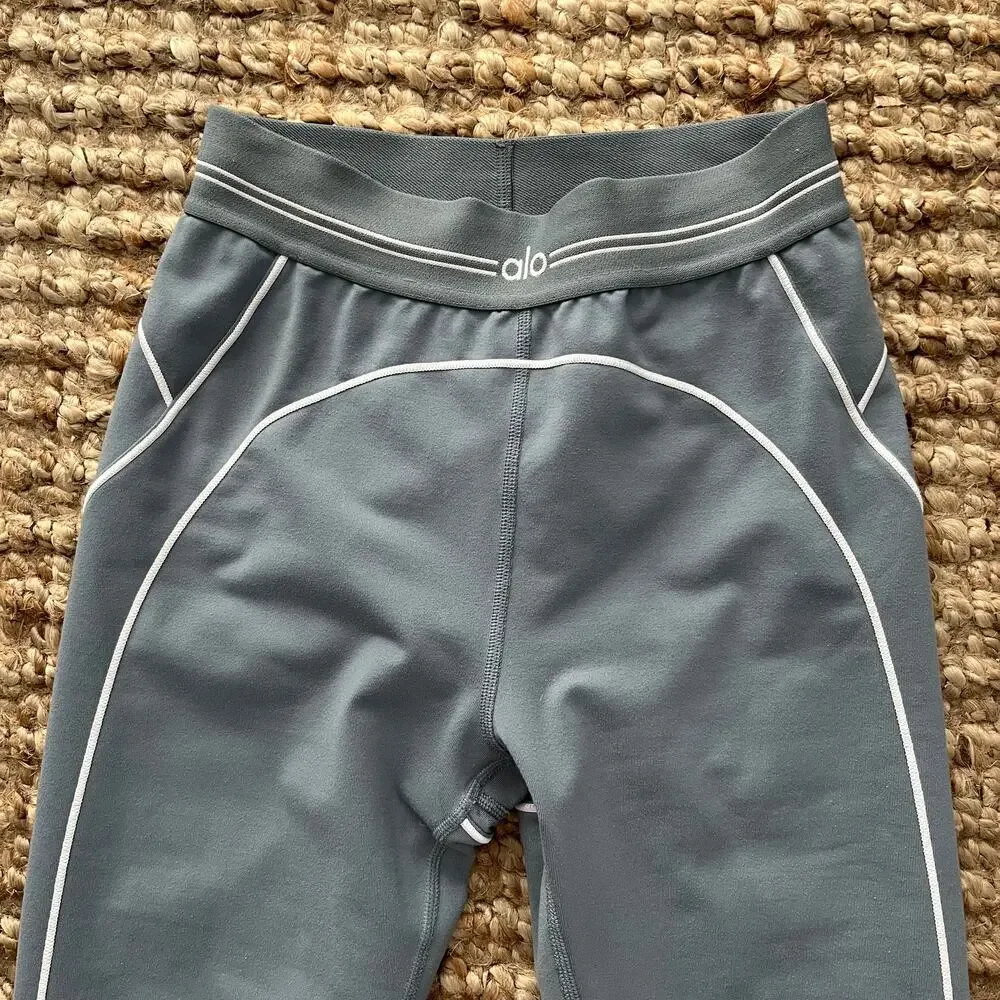 Alo Yoga Airbrush Heart Throb Leggings Gray White High Waist Full Length Size S